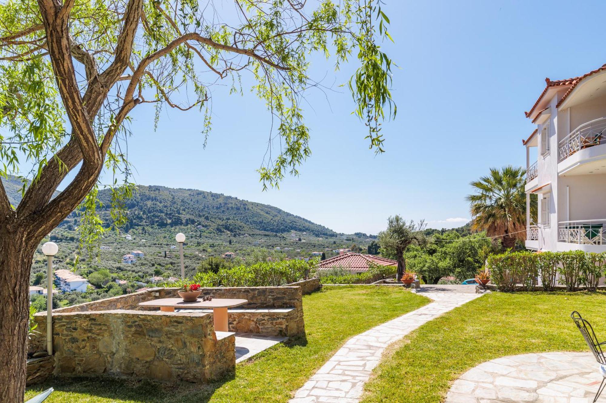 Likasti Apartment Skopelos Town Exterior photo