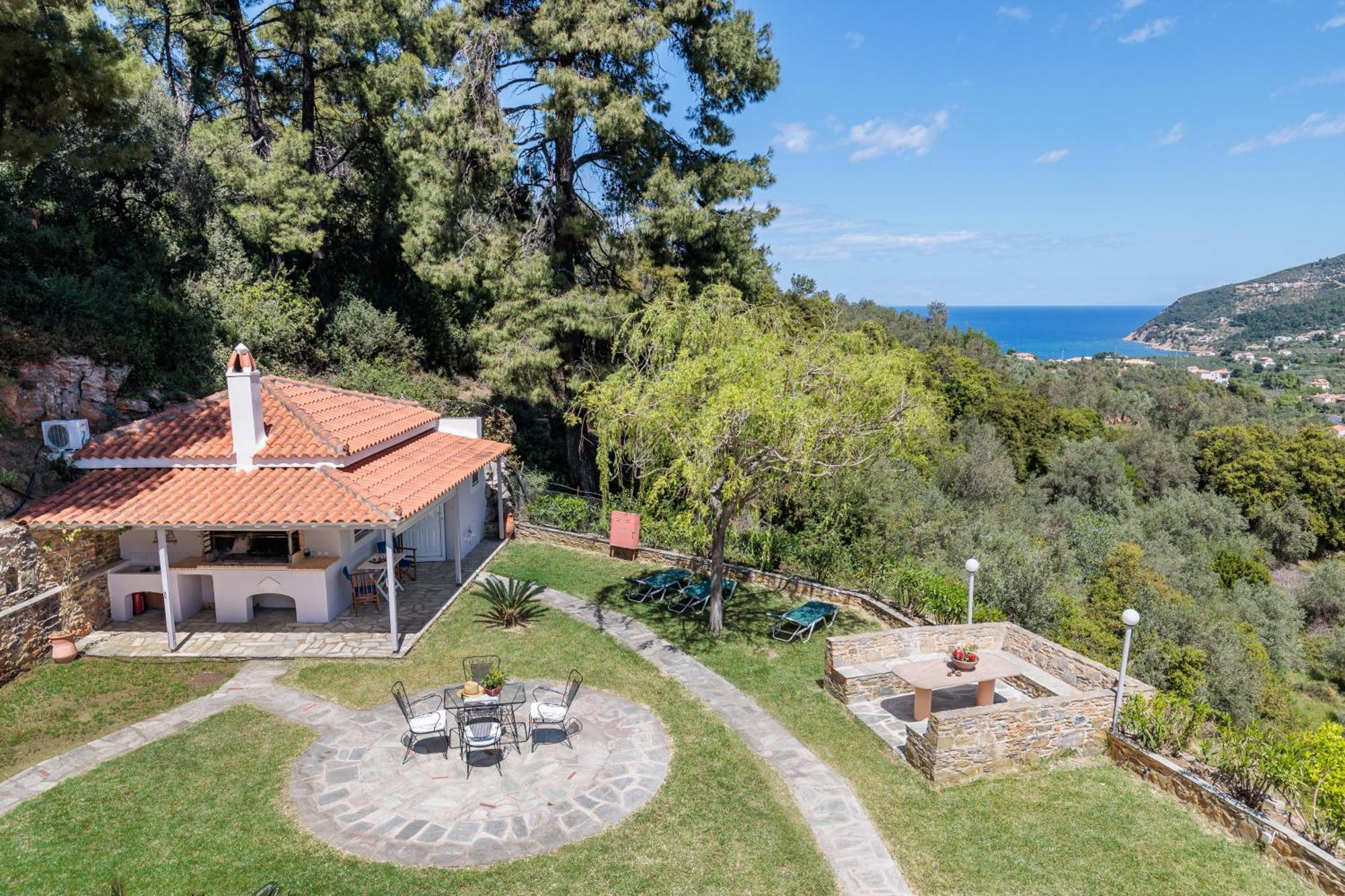 Likasti Apartment Skopelos Town Exterior photo