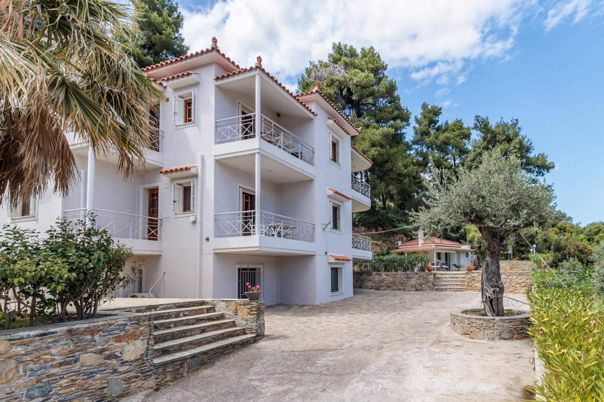 Likasti Apartment Skopelos Town Exterior photo